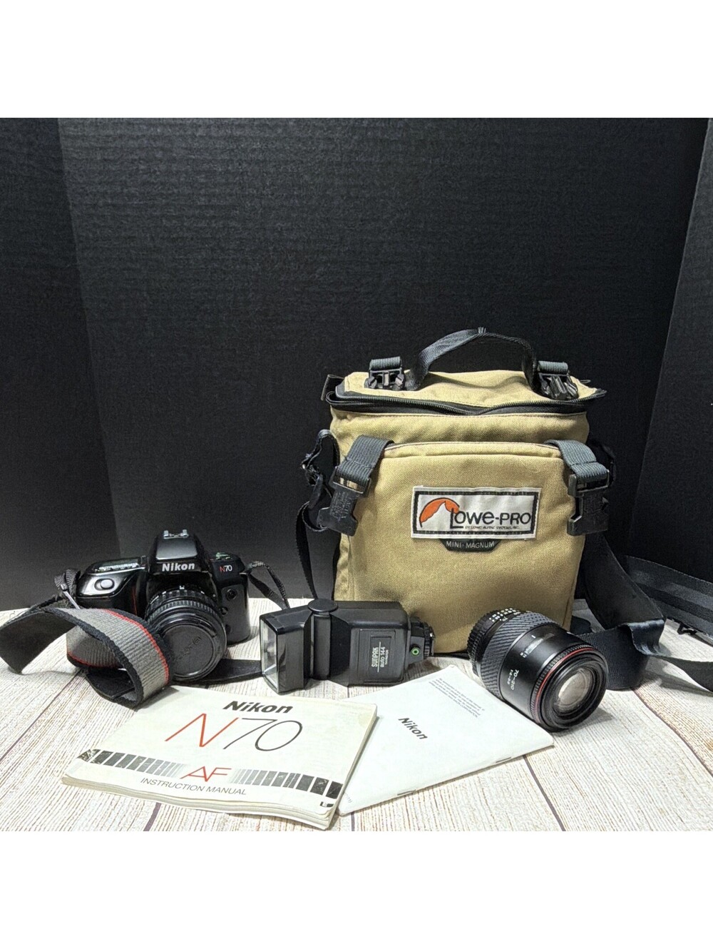 Nikon N70 35mm AF SLR Film Camera Auto Exposure Kit w/ Lenses, Flash, Bag